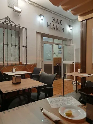 Bar Marin store front