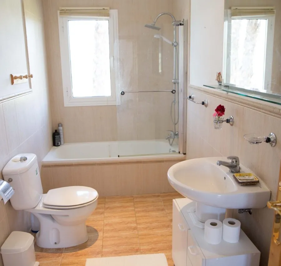 Bathroom with shower and tub