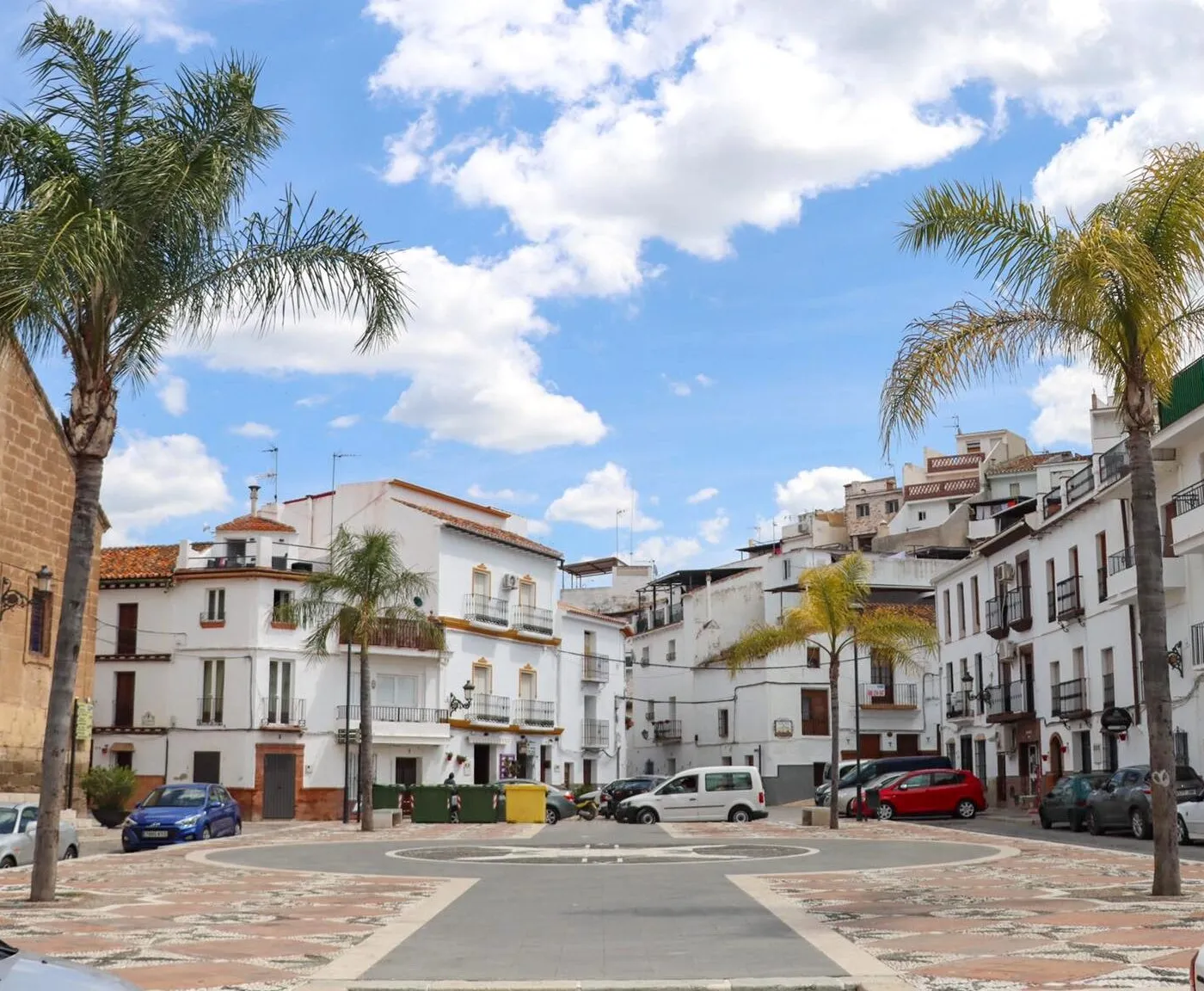 Alora city center